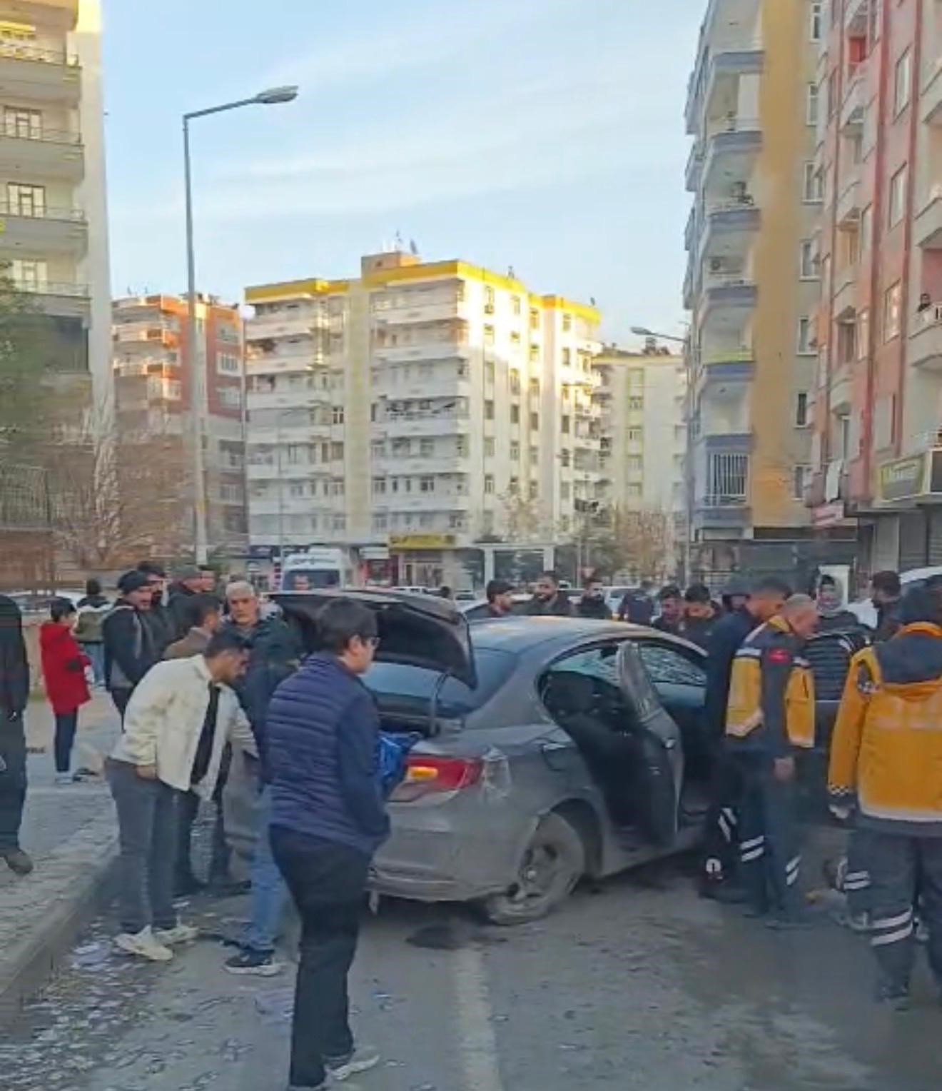 diyarbakirda trafik kazasi 2 yarali 1 q6rUDy6B
