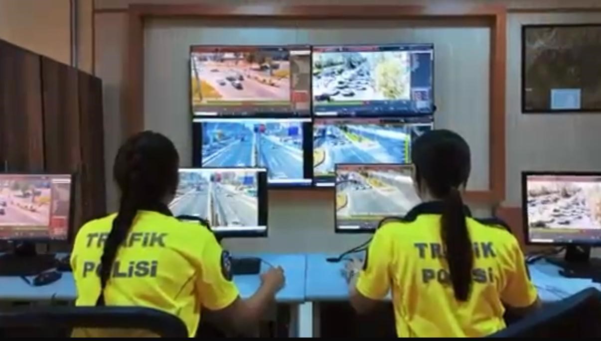 diyarbakirda trafik kurali ihlalleri kameralara boyle yansidi 1 fHA5qv8v