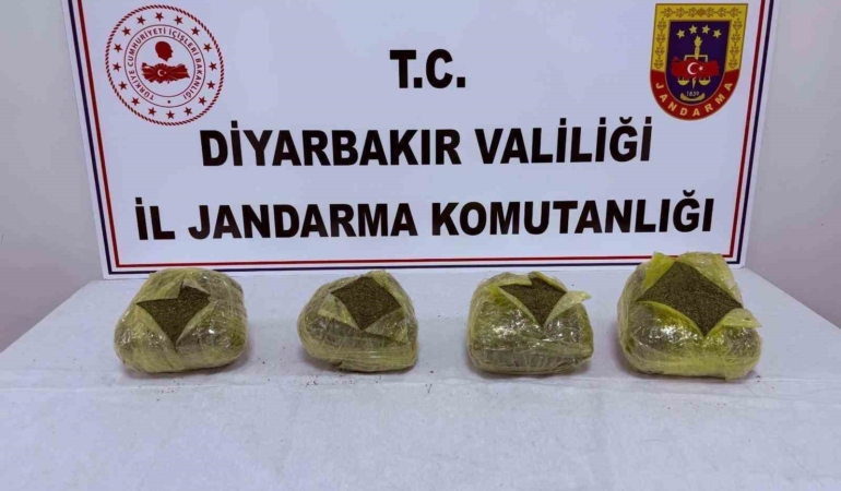 diyarbakirda-uyusturucu-operasyonu-38-kilo-esrar-ele-gecirildi-vfNGkgYZ.jpg