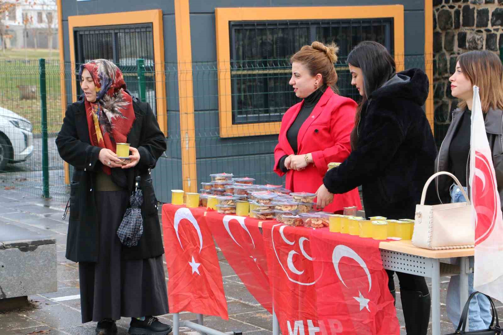 diyarbakirda vatandaslardan devlet bahceliye surec tesekkuru 7 XU17gmXC