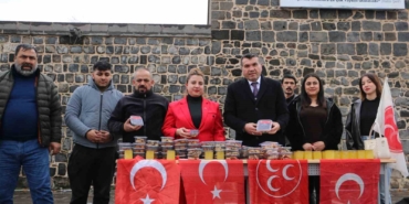 diyarbakirda-vatandaslardan-devlet-bahceliye-surec-tesekkuru-VFxs89ga.jpg