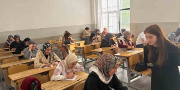 diyarbakirda-veliler-okuduklari-kitaptan-sinava-tabii-tutuldu-r7rdRkIg.jpg