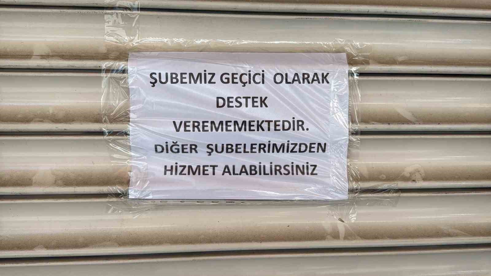 diyarbakirda yapi kredi bankasi subesine silahli saldiri 4 RIvFRZWk