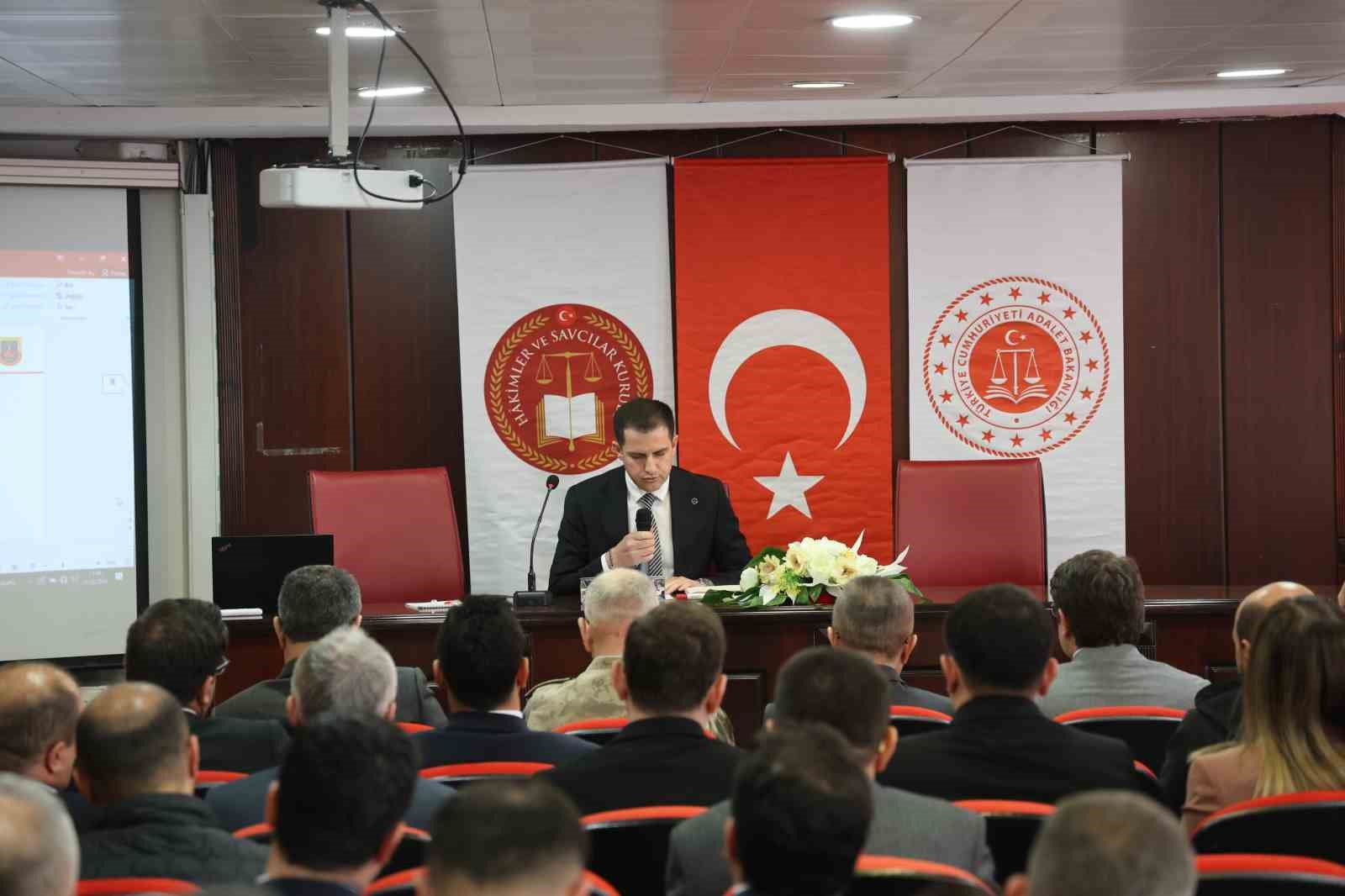 Diyarbakır’da ‘yasa dışı bahis ve sanal kumarla’ mücadelede hukuki süreç ele alındı 6 diyarbakirda yasa disi bahis ve sanal kumarla mucadelede hukuki surec ele alindi 2 4yLOpaln