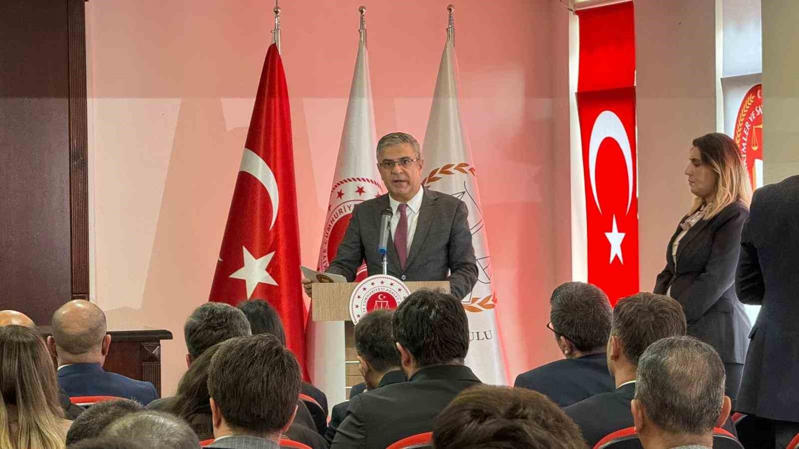 Diyarbakır’da ‘yasa dışı bahis ve sanal kumarla’ mücadelede hukuki süreç ele alındı 7 diyarbakirda yasa disi bahis ve sanal kumarla mucadelede hukuki surec ele alindi 3 st3LCTV7
