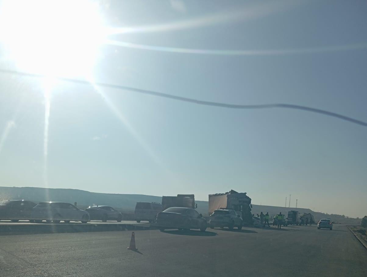 diyarbakirda zincirleme trafik kazasi 3 yarali 1 SObi8dy8