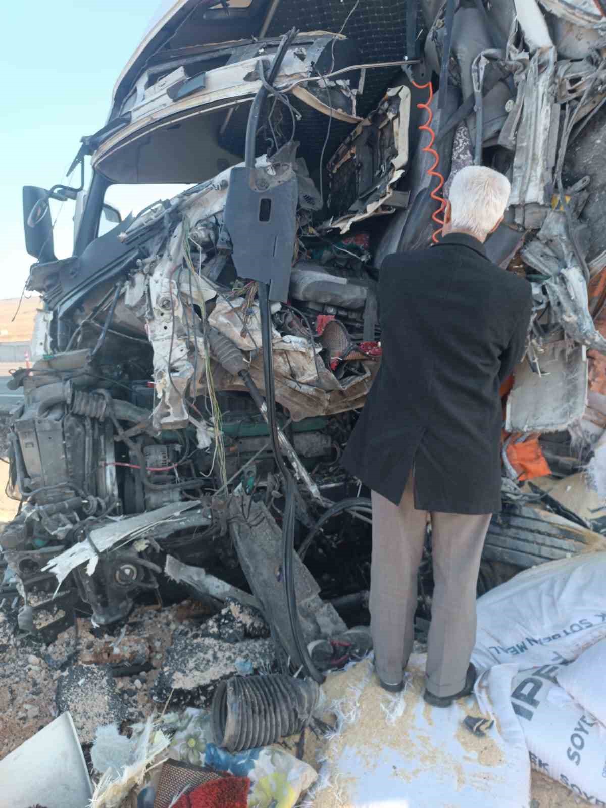 diyarbakirda zincirleme trafik kazasi 3 yarali 2