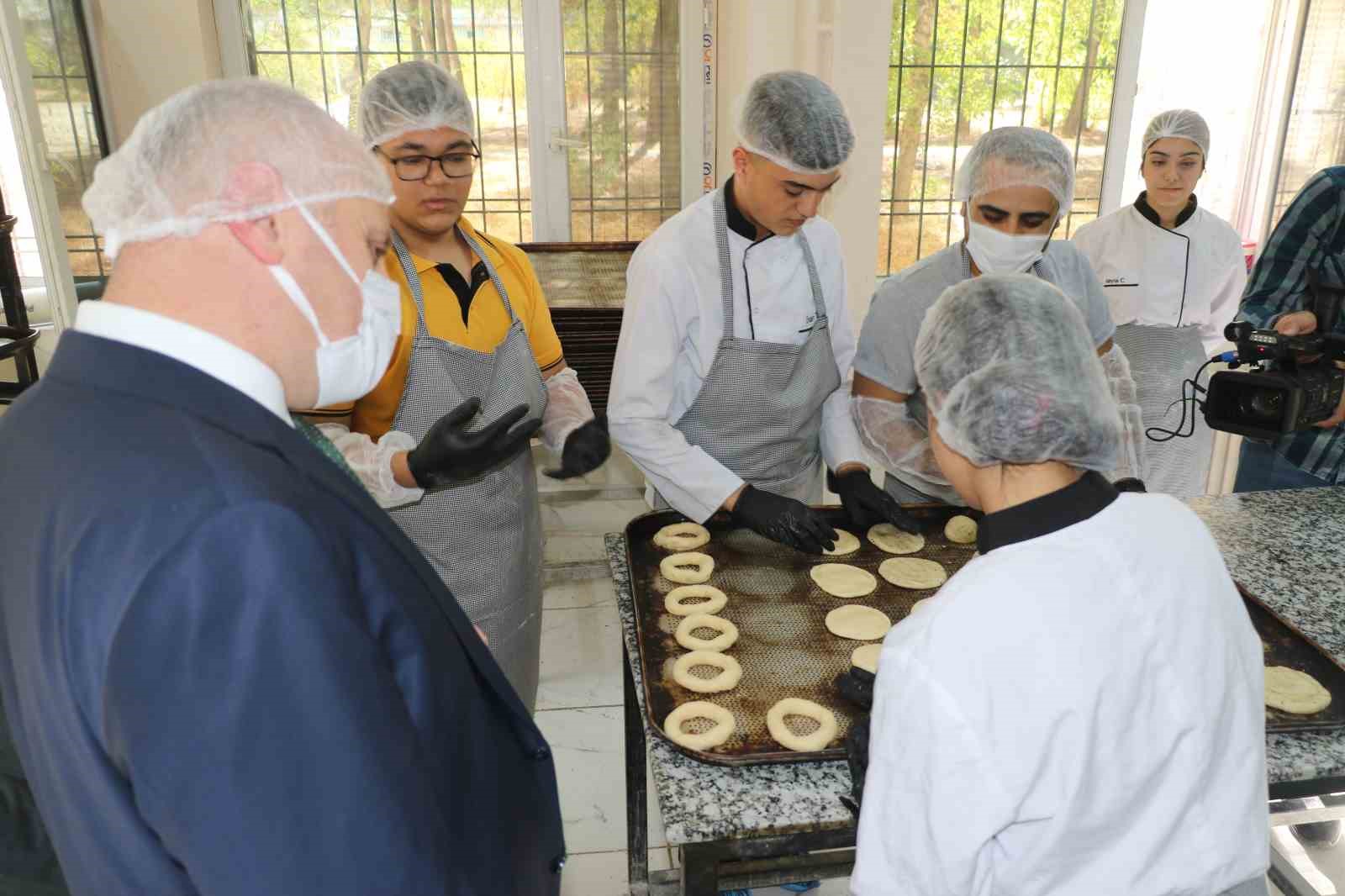 diyarbakirdaki meslek liseleri fabrika gibi calisiyor gecen yilki ciro 230 milyon lira 11