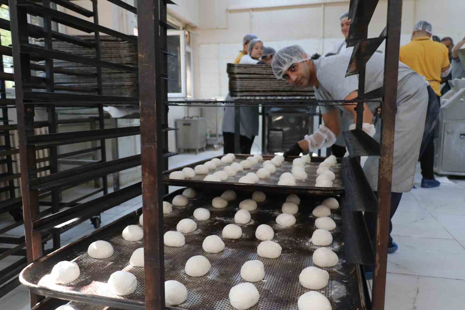 diyarbakirdaki meslek liseleri fabrika gibi calisiyor gecen yilki ciro 230 milyon lira 2 cKeHJ2TM