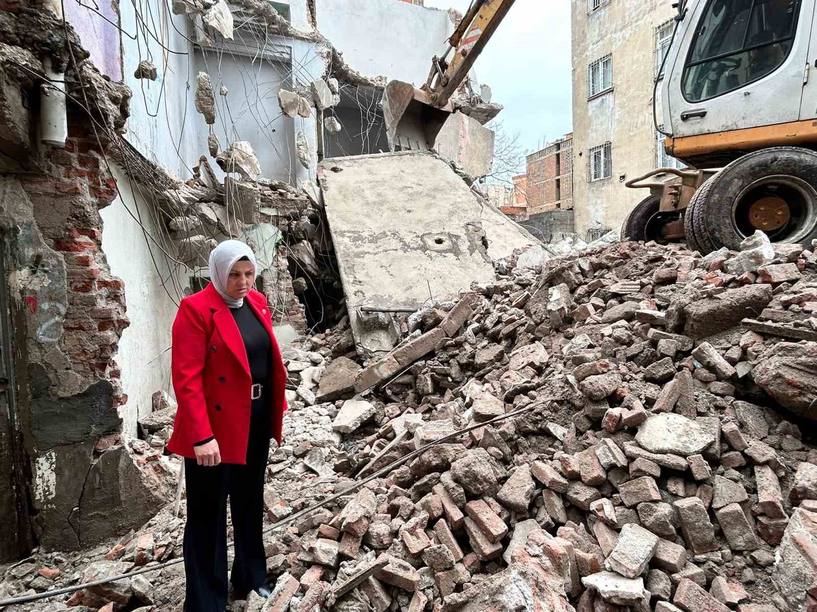 diyarbakirdaki metruk binalarin yikimina devam ediliyor 2 6sScURrQ