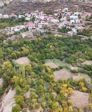 diyarbakirin-bu-koyunde-ne-eksen-onu-biciyorsun-1k7jdy6H.jpg