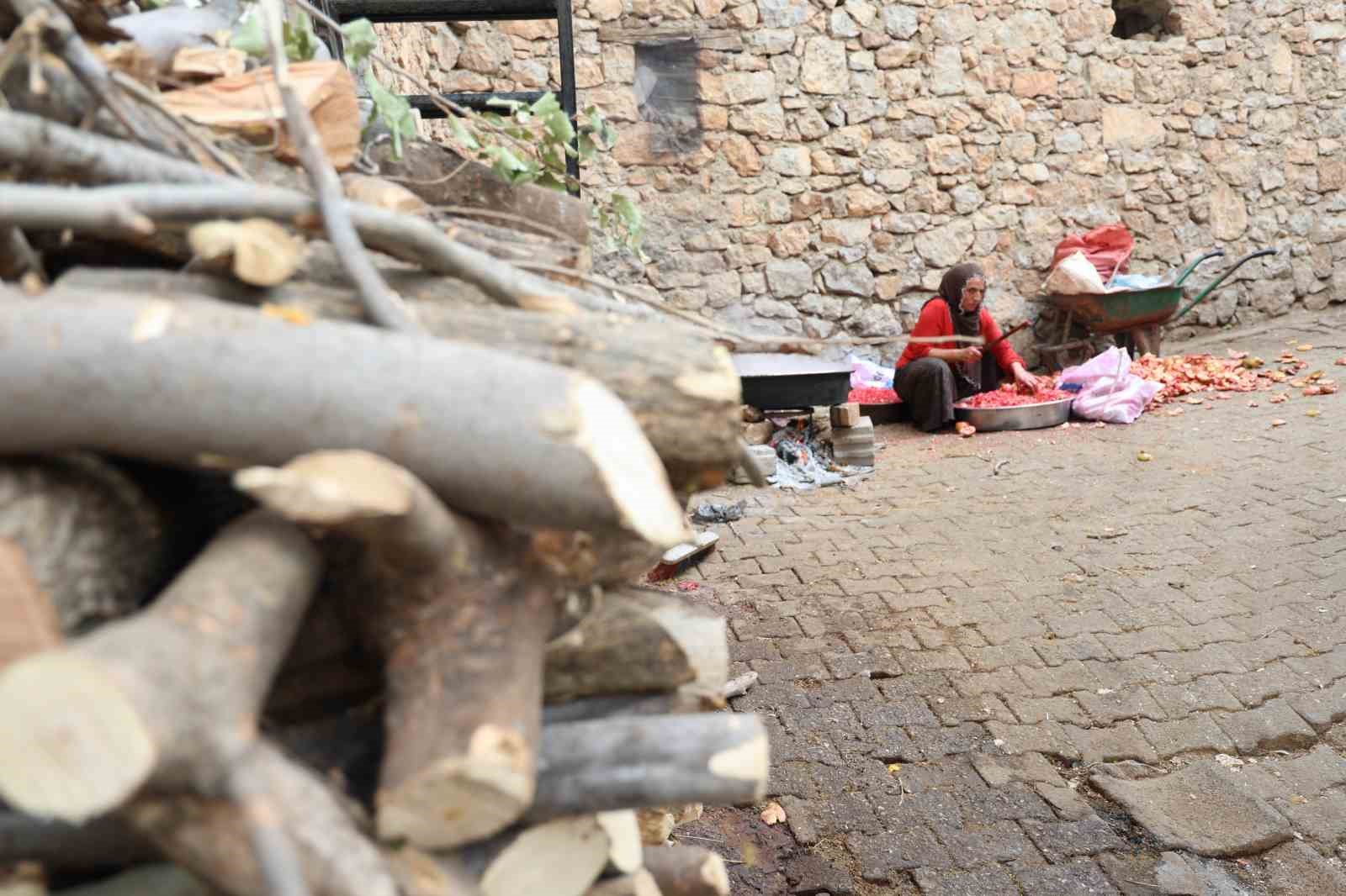 diyarbakirin bu koyunde ne eksen onu biciyorsun 5