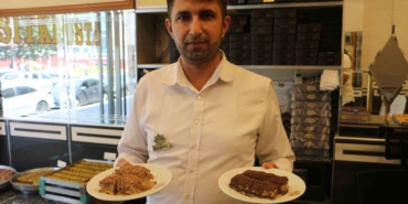 diyarbakirin-kavurucu-sicaginda-serinleten-lezzet-soguk-baklava-yaz-aylarinda-vatandaslarin-vazgecilmezi-oldu-1lRFzTqI.jpg