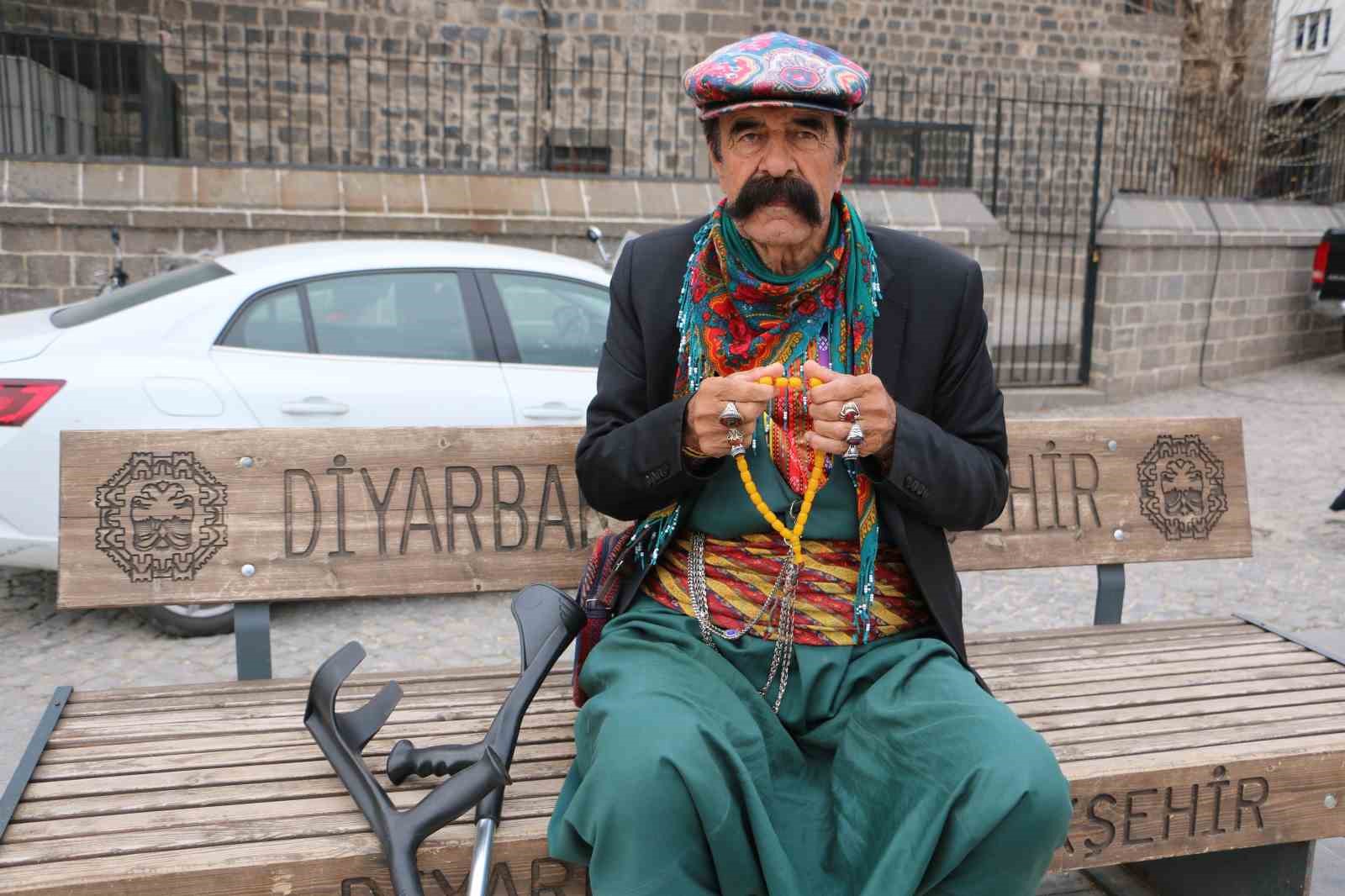 diyarbakirin kemal dayisi dugunleri ozluyor 1