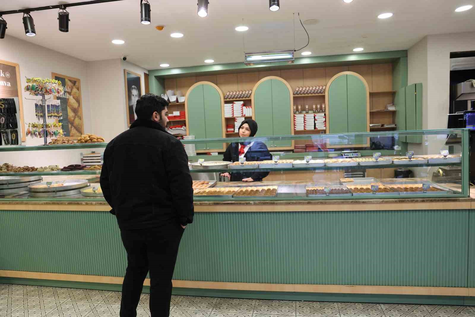 diyarbakirin koklu tatli firmasinin kampanyasi satislari 5 katina cikardi 0 GnGWgIlg