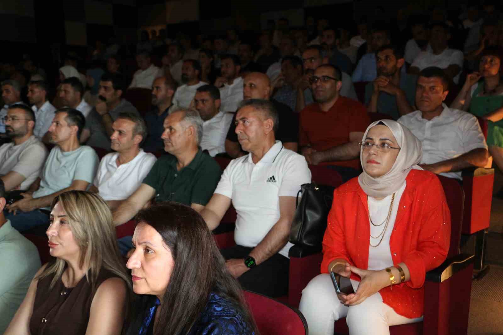 Diyarbakırlı öğrenciler ödüllerini aldı 6 diyarbakirli ogrenciler odullerini aldi 2 SnXYSuCZ