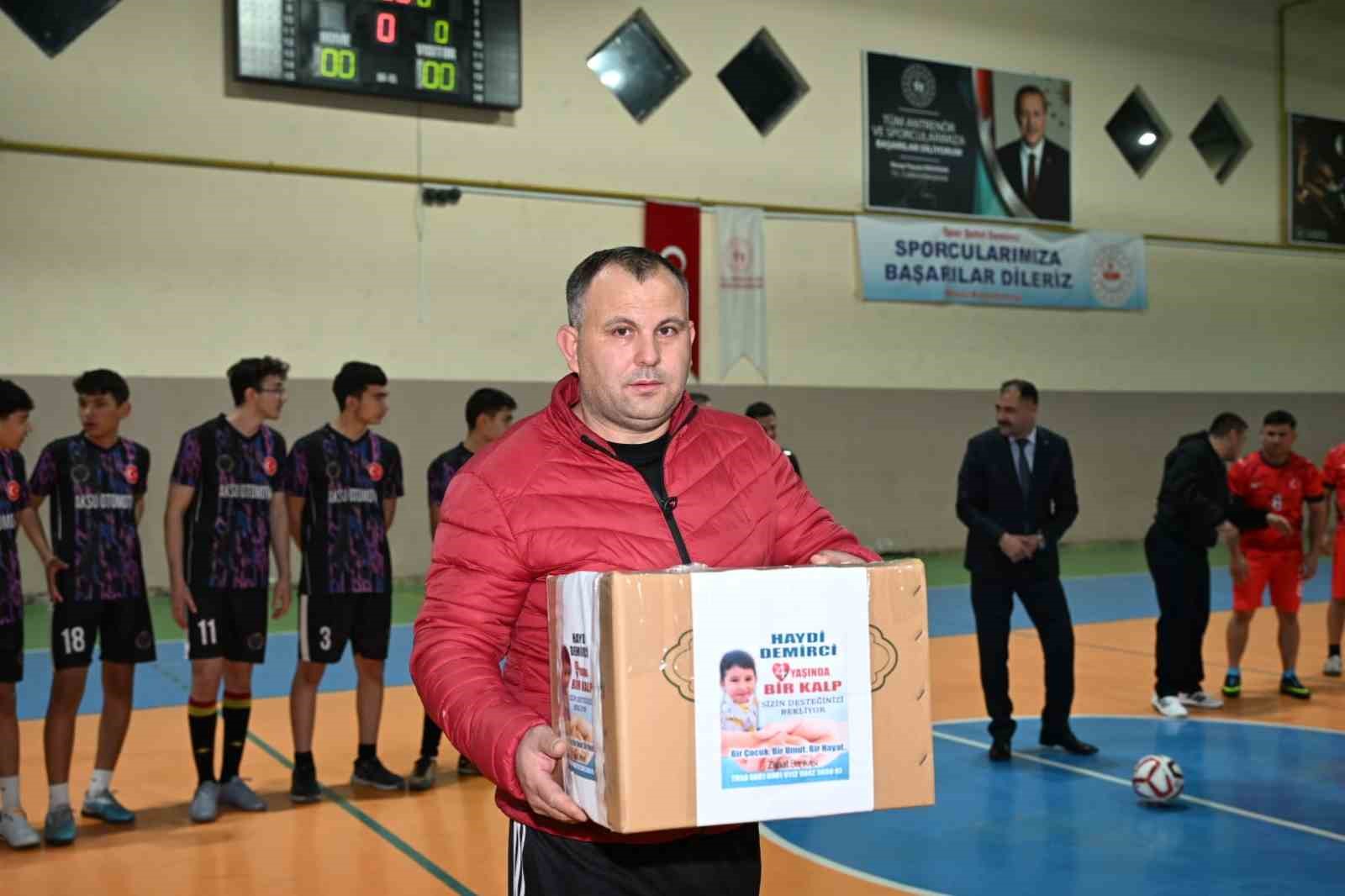 dmd hastasi rahmi kerem icin duzenlenen futsal turnuvasi basladi 2 qnGAekYD