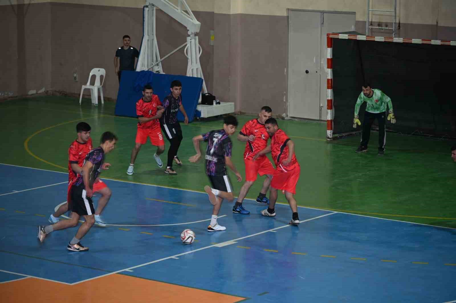dmd hastasi rahmi kerem icin duzenlenen futsal turnuvasi basladi 6 Q8kv5YuX