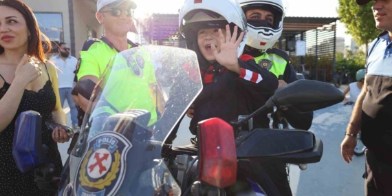 dmd-hastasi-unalin-polis-olma-hayali-gercek-oldu-58vzEtIC.jpg