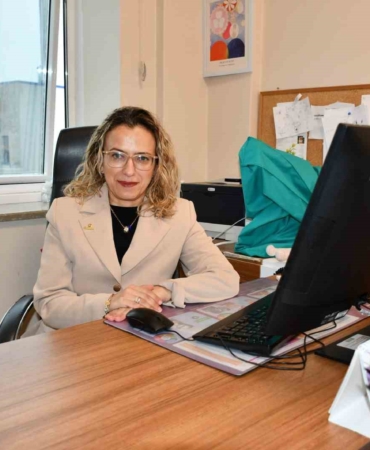 doc-dr-cakmak-her-bir-kan-bagisi-bir-cocuga-yeniden-hayat-verme-gucune-sahiptir-PlU9lLs5.jpg