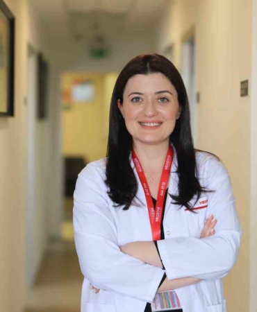 doc-dr-mufide-okay-ozgeyik-kendi-hucreleriniz-kansere-karsi-en-buyuk-silahiniz-olabilir-m1I1KGw9.jpg