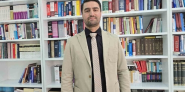 doc-dr-mustafa-ozalp-abd-orta-dogu-batakliginda-duvara-tosladi-q1T2TjaG.jpg