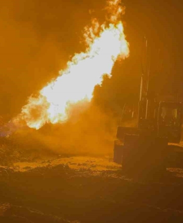 dogal-gaz-patlamasiyla-cikan-yanginda-2-isci-yaralandi-dO8BpllG.jpg