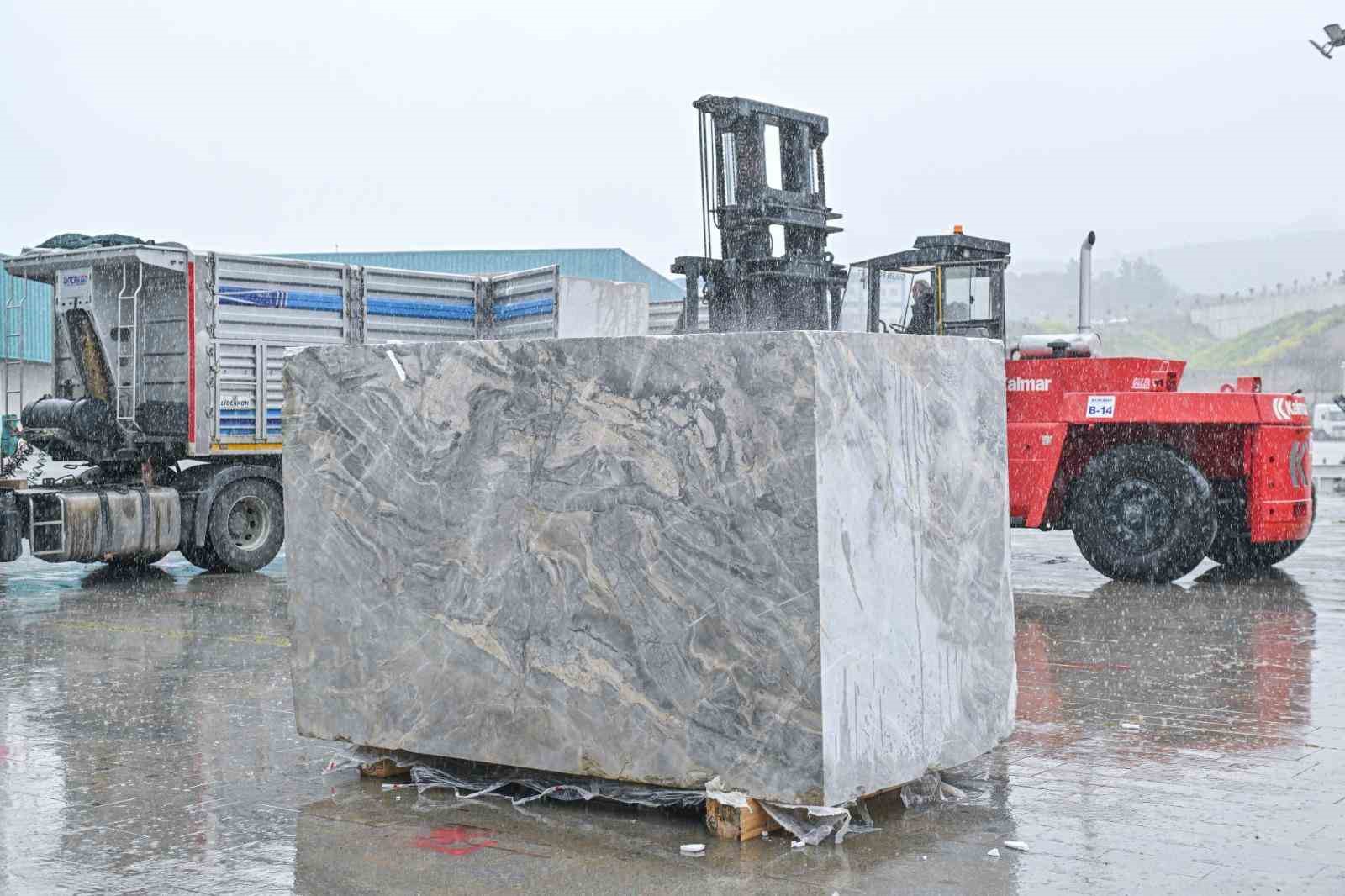Doğal taşın kalbi İzmir’de atacak: Marble için hazırlıklar başladı 4 dogal tasin kalbi izmirde atacak marble icin hazirliklar basladi 0