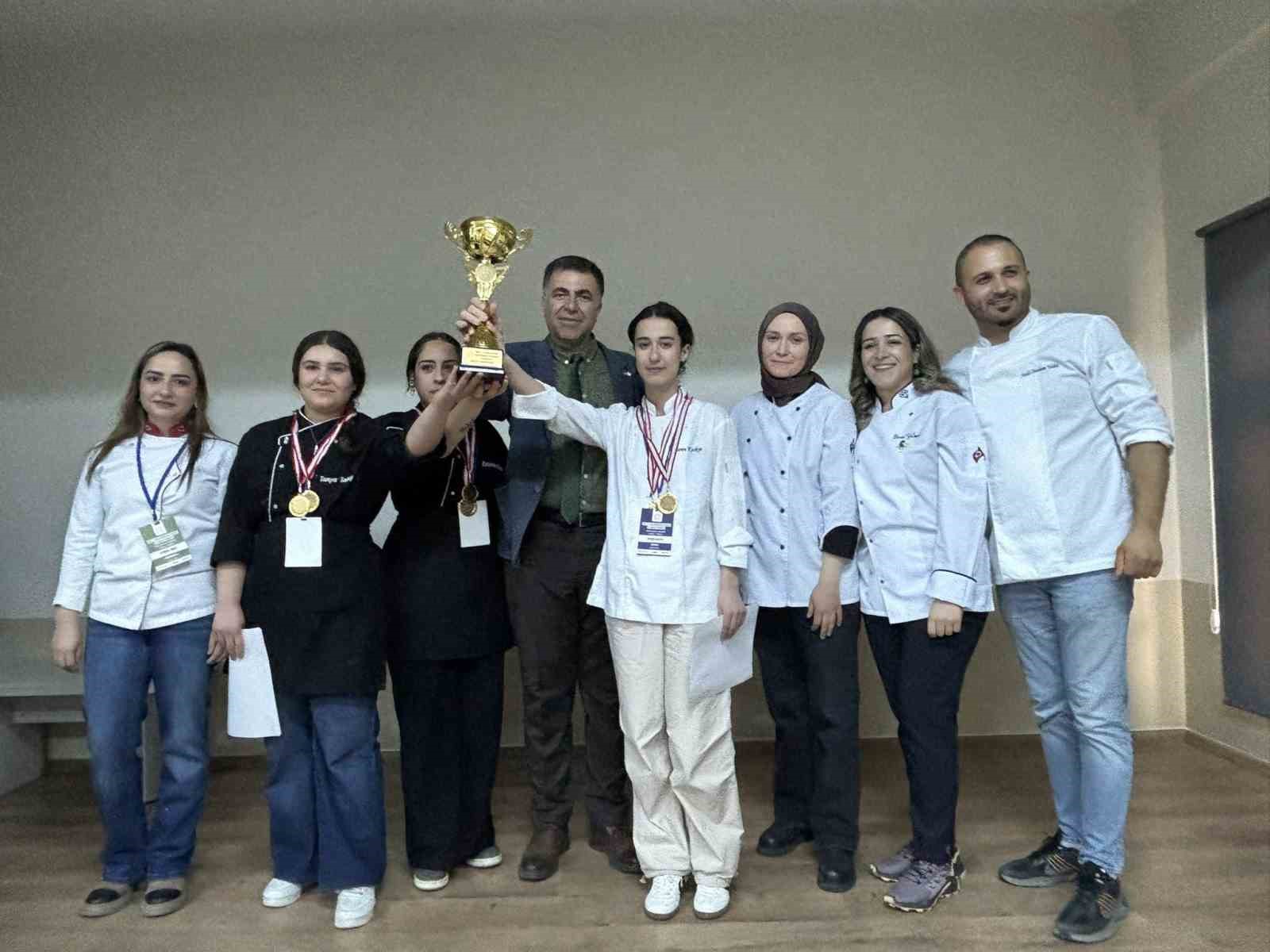 dogu anadolunun sef adaylari tuncelide yaristi 4 Ski4dNbQ