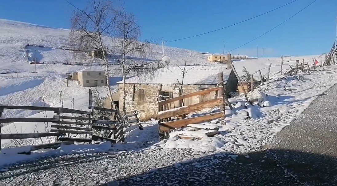 Doğu Karadeniz yaylalarına kış geri geldi 6 dogu karadeniz yaylalarina kis geri geldi 2 huQUFnRV