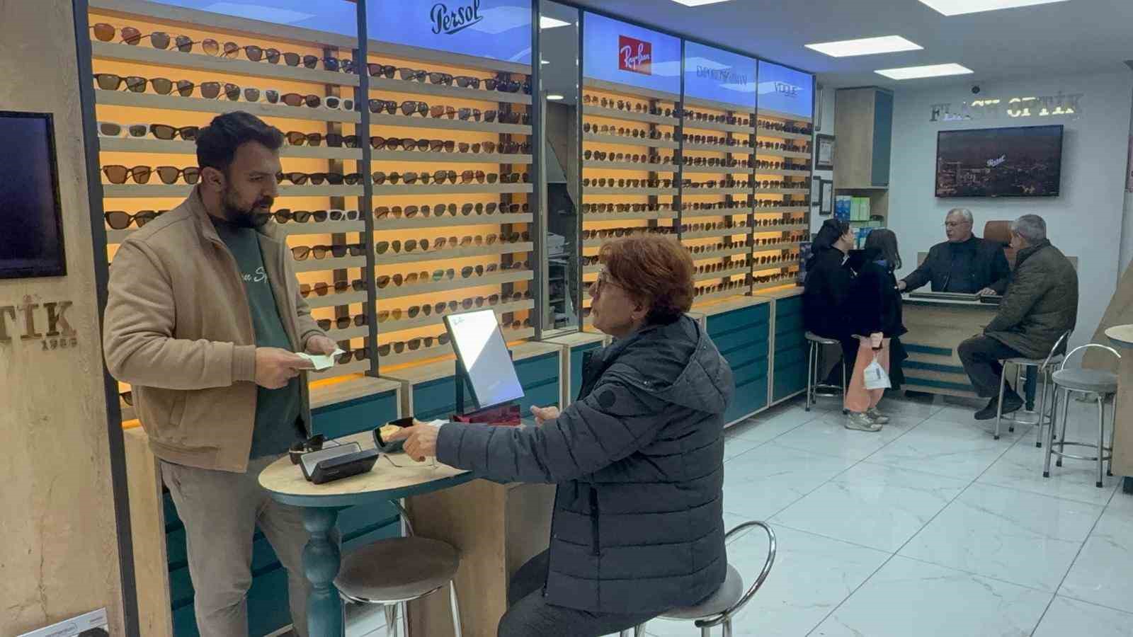 Doğu Optisyen Gözlükçüler Odası Başkanı Erdoğan, ödeme konusundaki yanlış anlaşılmaları düzeltti 7 dogu optisyen gozlukculer odasi baskani erdogan odeme konusundaki yanlis anlasilmalari duzeltti 3 9wKVDazw