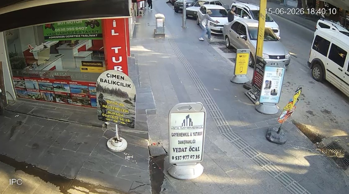 dogum gunu pastasini alir almaz kursun yagmuruna tutuldu o anlar kamerada 3 fltAgKjL