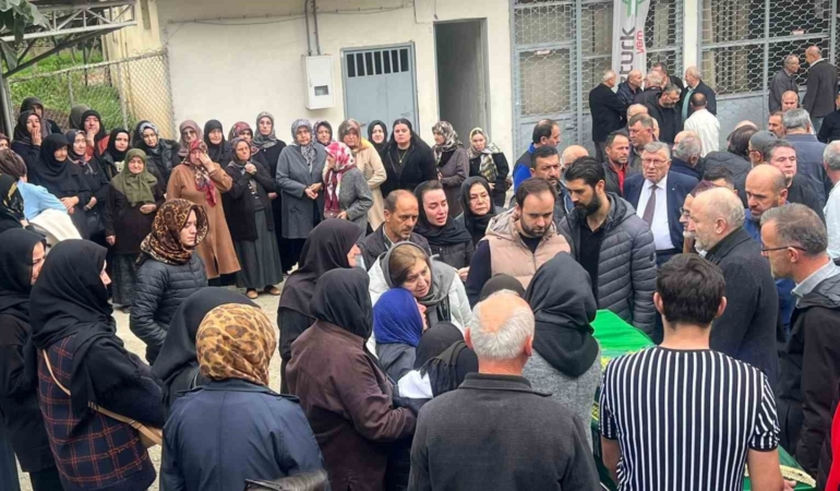 dogum-gununde-kansere-yenildi-bzDfr8WR.jpg