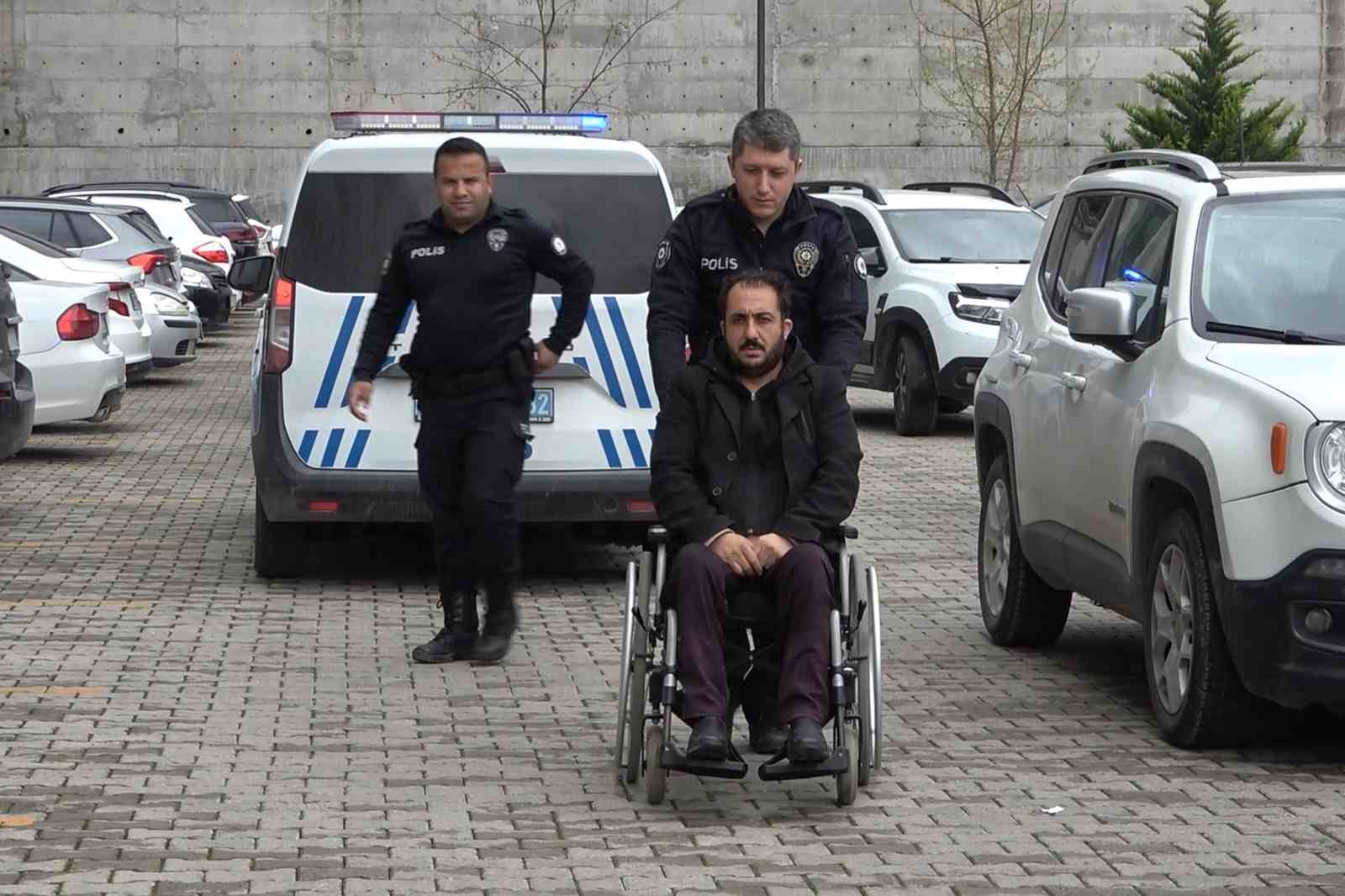 dogum servisinde ablalari ile erkek arkadasini yaralayan 3 kardes tutuklandi 2 VwdeqKI1