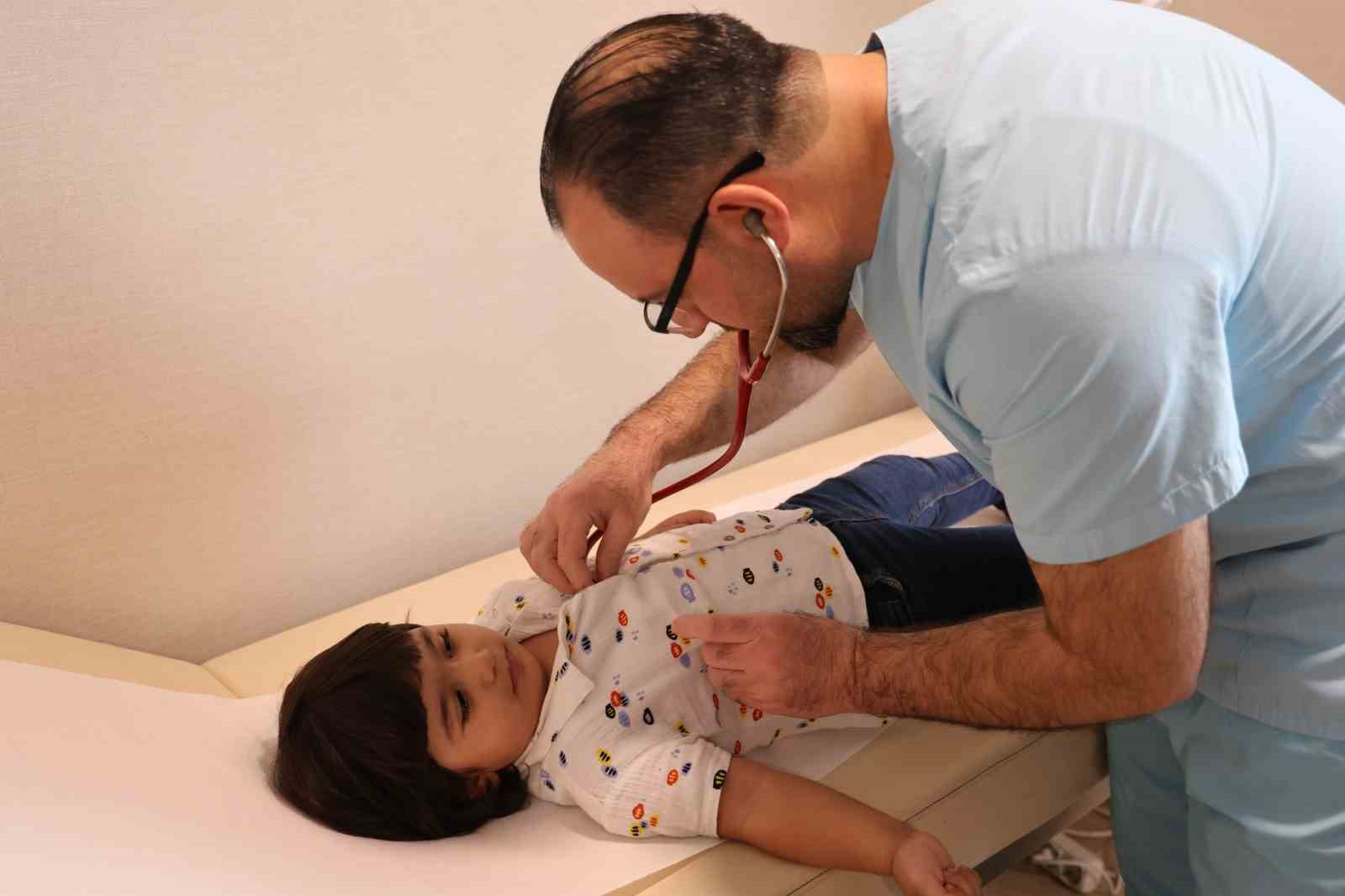 Doğuştan 200 binde bir görülen hastalıkla 2 yıl boyunca yaşayan çocuk sağlığına kavuştu 6 dogustan 200 binde bir gorulen hastalikla 2 yil boyunca yasayan cocuk sagligina kavustu 2