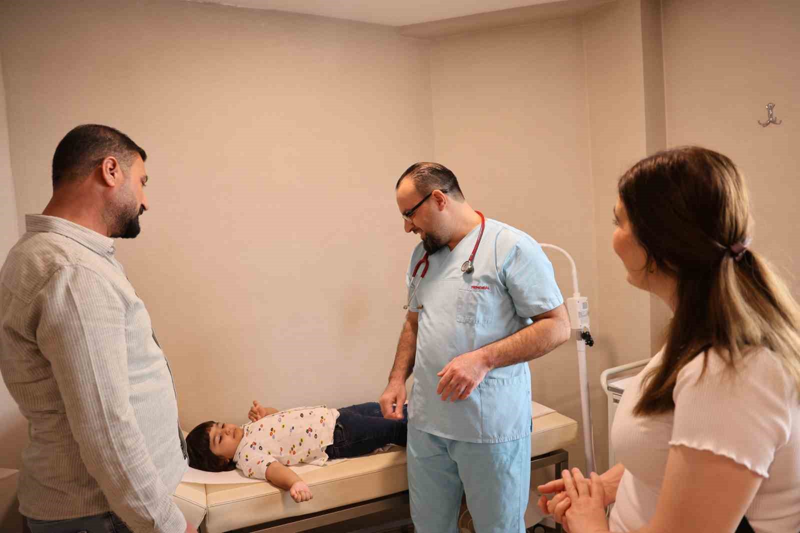 Doğuştan 200 binde bir görülen hastalıkla 2 yıl boyunca yaşayan çocuk sağlığına kavuştu 7 dogustan 200 binde bir gorulen hastalikla 2 yil boyunca yasayan cocuk sagligina kavustu 3 cUgfYOYn