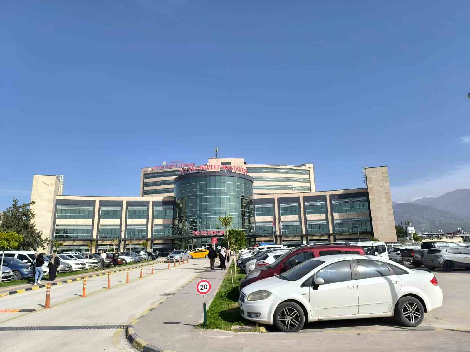 Doktordan habersiz adına bin 327 reçete yazan ’sahte reçete’ çetesi çökertildi 5 doktordan habersiz adina bin 327 recete yazan sahte recete cetesi cokertildi 1 DNV32ykX