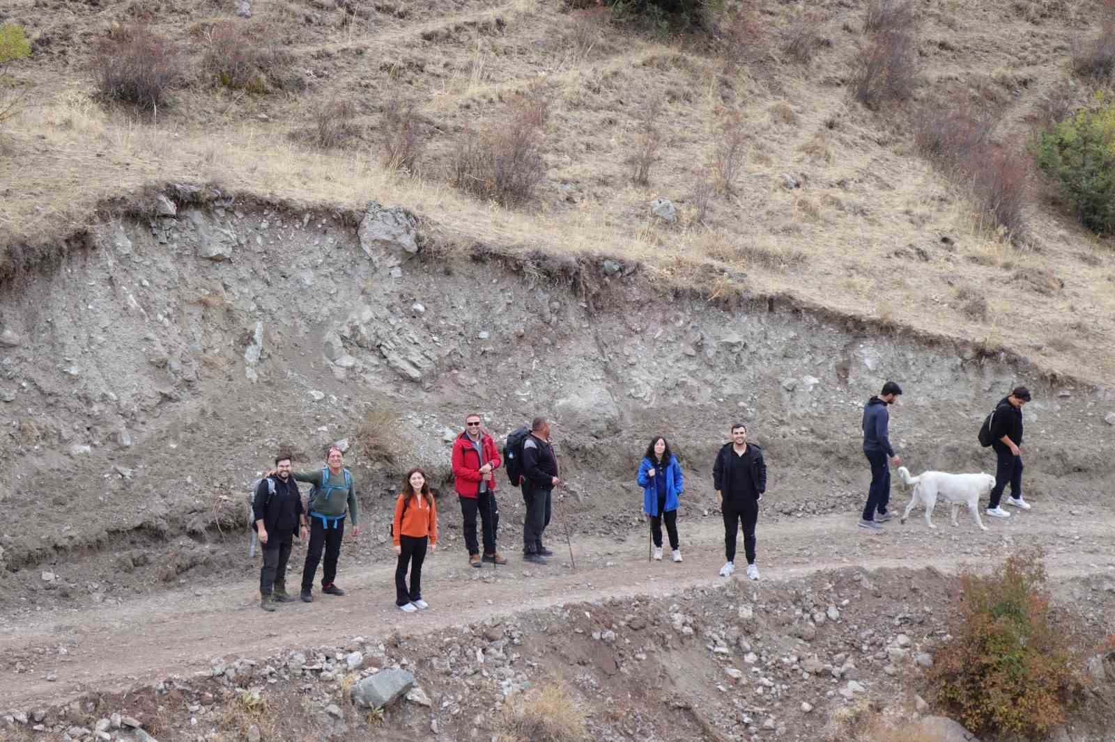doktorlarin doga sevgisi 1 fhjs5Unp