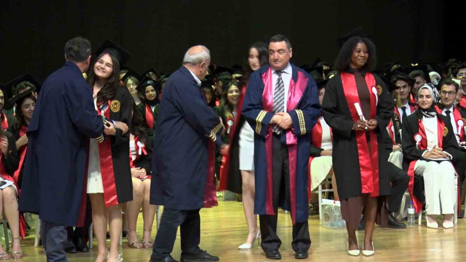 doktorluk hayali icin 4 bin 900 kilometreden kayseriye geldi 0 lEd32QQQ