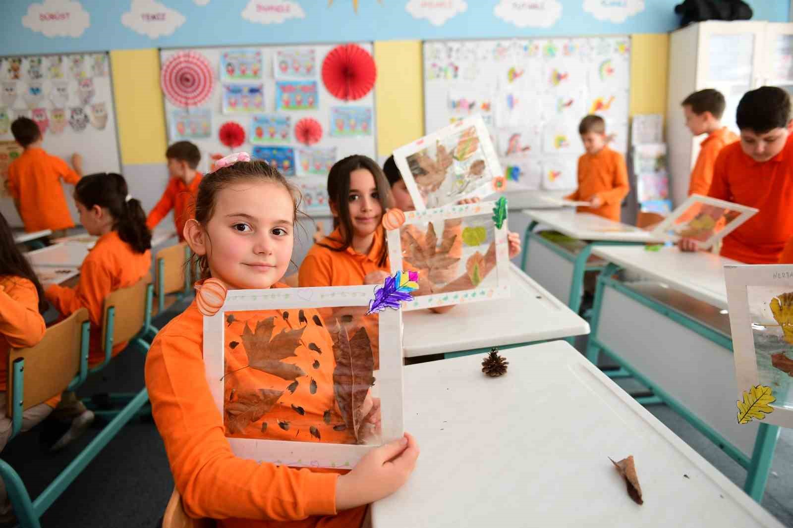 dokulen yapraklar sanata donustu 1 tWnJeHZs