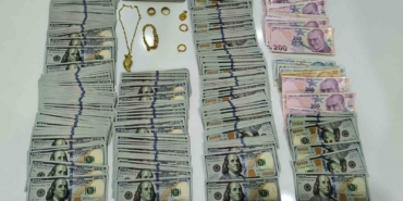 dolandiricilarin-aldigi-18-milyonluk-altin-ve-para-ele-gecti-28-tutuklama-X4PDNqFj.jpg