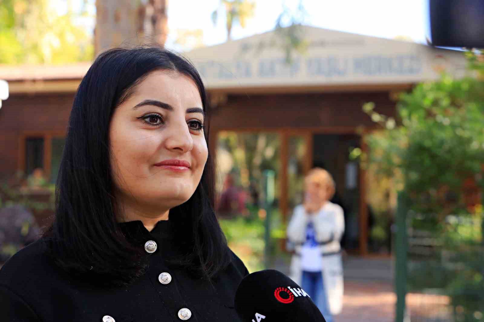 dolandiricilarin hedef kitlesi 60 yas uzerine akilli telefon kullanimi egitimi 6