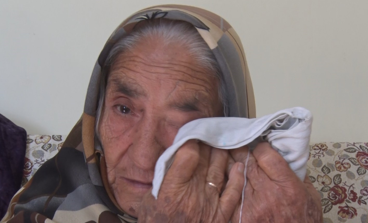 dolandiricilarin hedefi araba hayali kuran yasli cift oldu 3