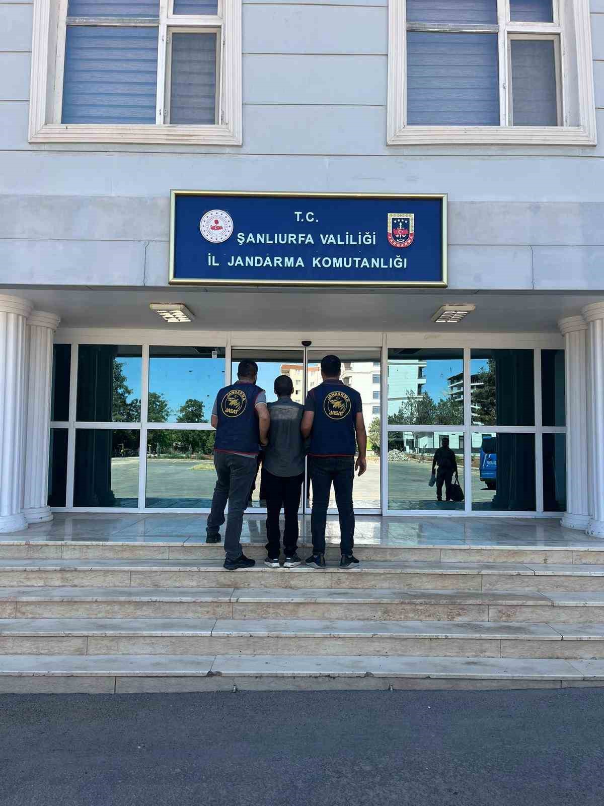 dolandiricilik sucundan aranan sahis yakalandi 0 6gSJ8Hwi