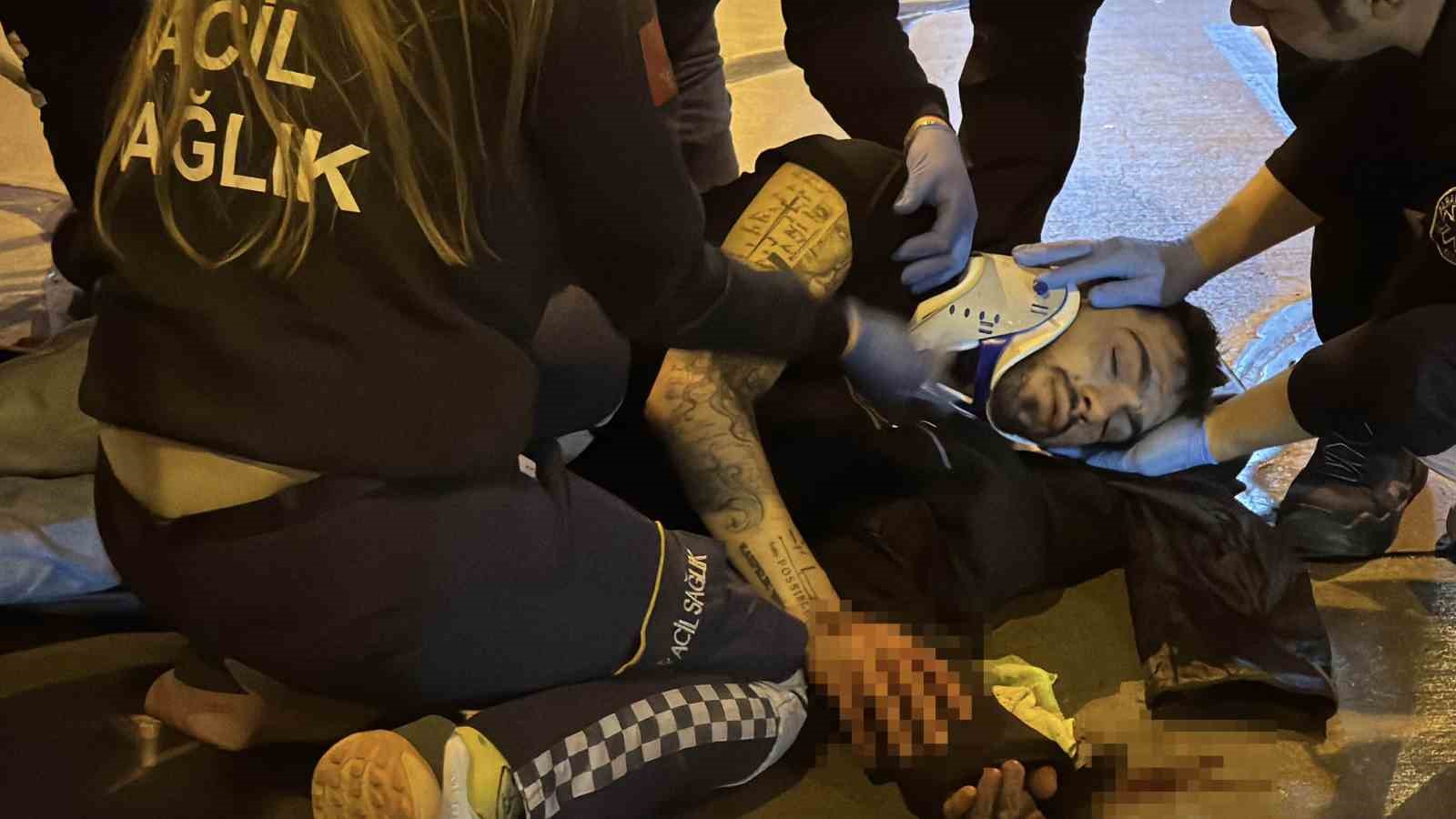 dolmabahce bomonti tunelinde otomobile carpan motosikletli agir yaralandi 4 eehrLmq1