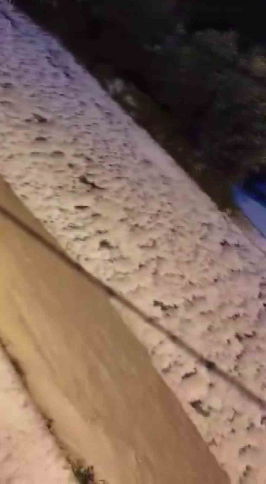 dolu yagisi beyaza burudu 1