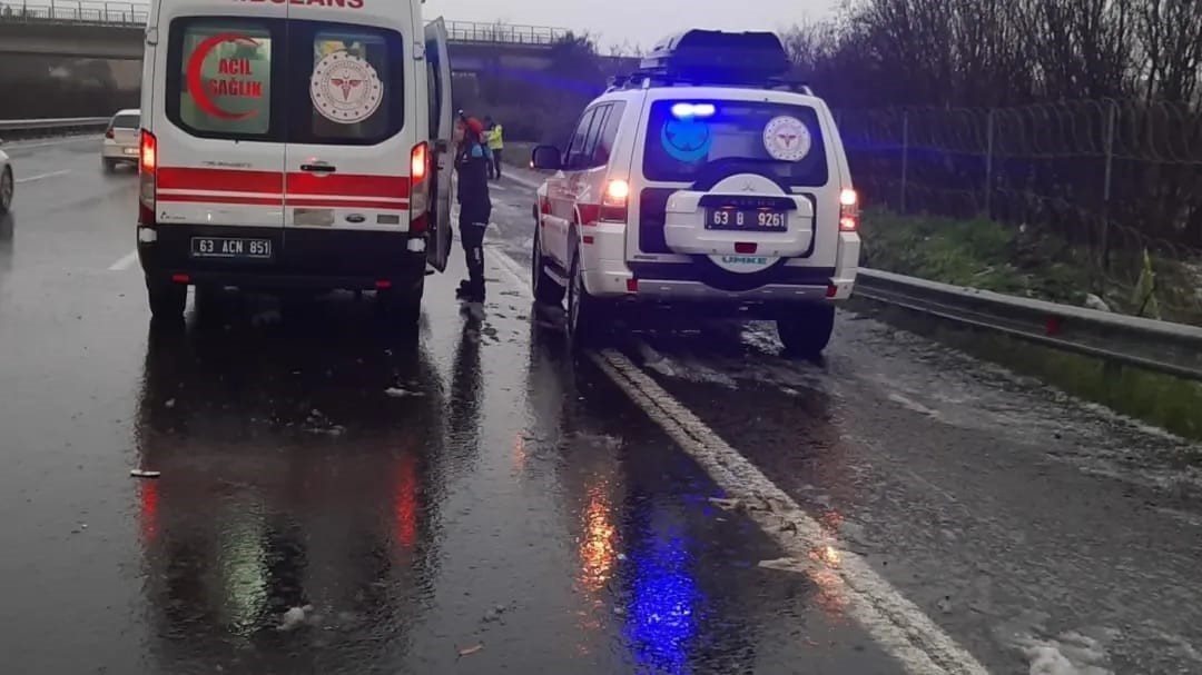 dolu yagisi zincirleme kazaya neden oldu 11 yarali 2 sVEzWABQ