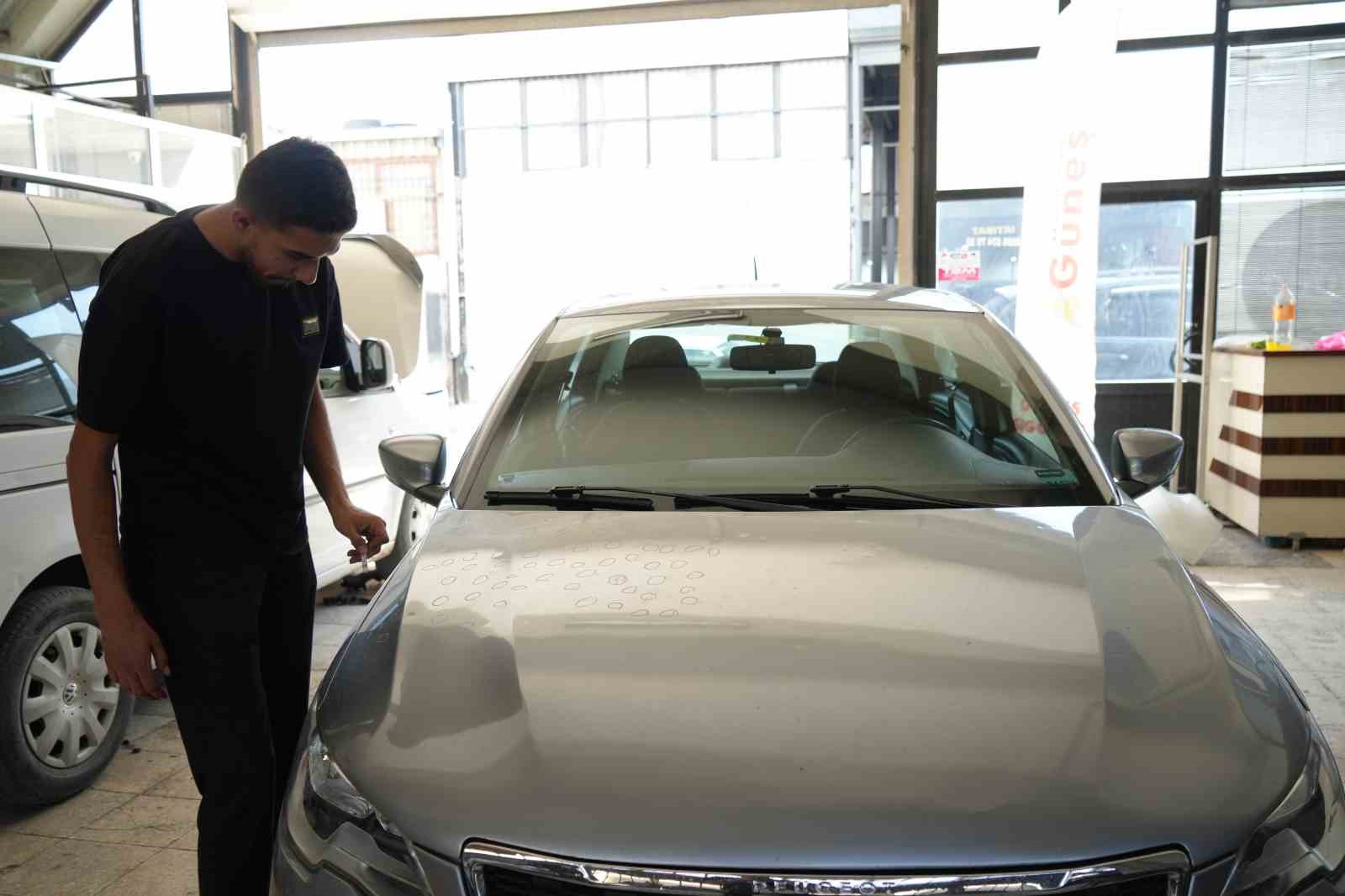 dolu yagisinda hasar goren araclar sanayide onariliyor 1