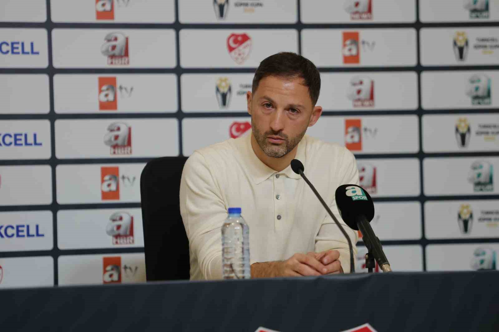 Domenico Tedesco: "Galatasaray maçı bizim için güzel bir test olacak" 5 domenico tedesco galatasaray maci bizim icin guzel bir test olacak 1 Oh5ZTc6S