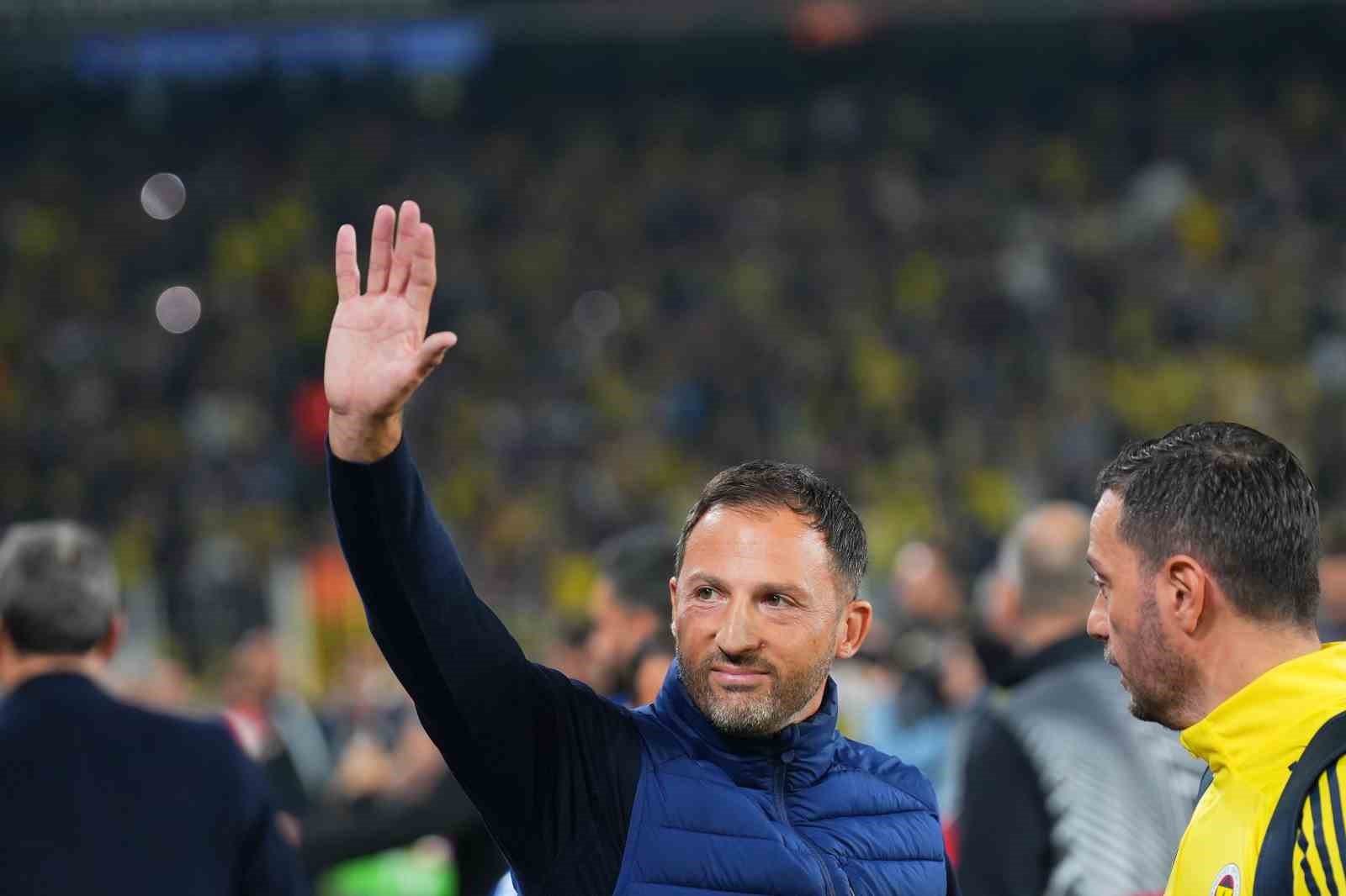 domenico tedescodan stuttgart karsisinda 4 degisiklik 5 WHpREigy